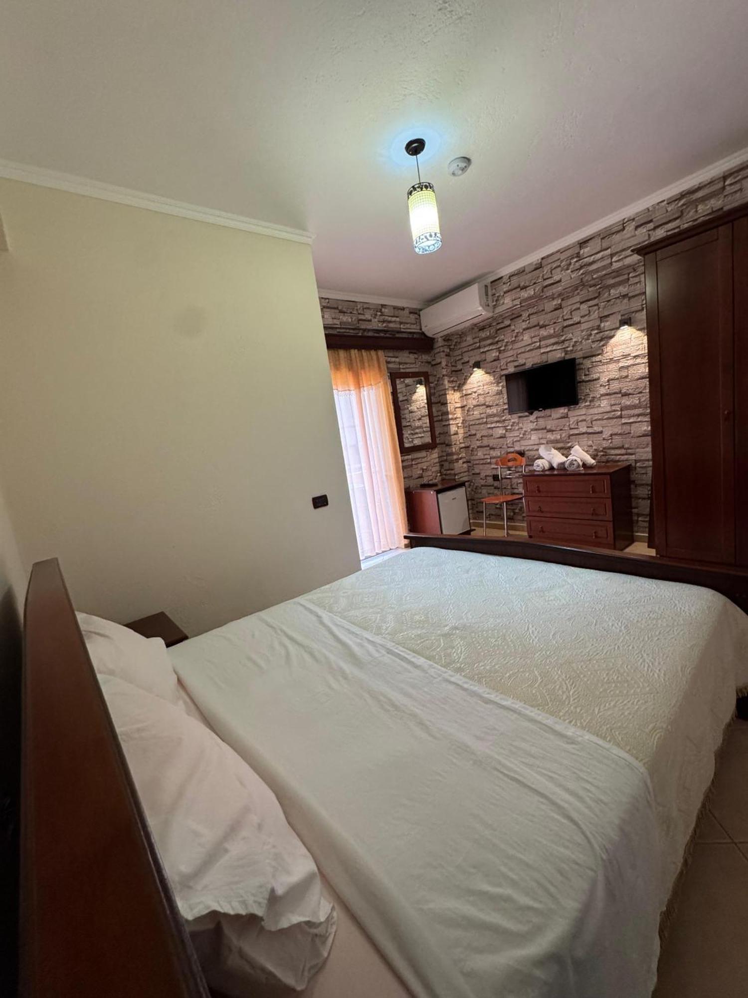Hotel Restorant Leza Lini 외부 사진