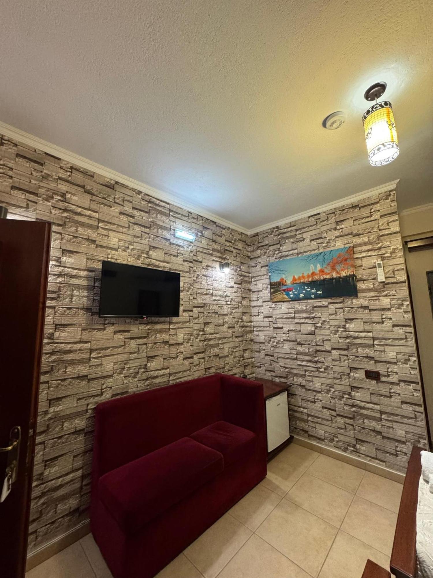 Hotel Restorant Leza Lini 외부 사진
